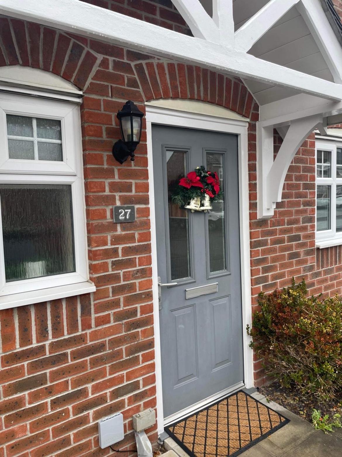 Villa Modern Semi Detached In A Quiet Location, Driveway Parking Ewloe Exterior foto