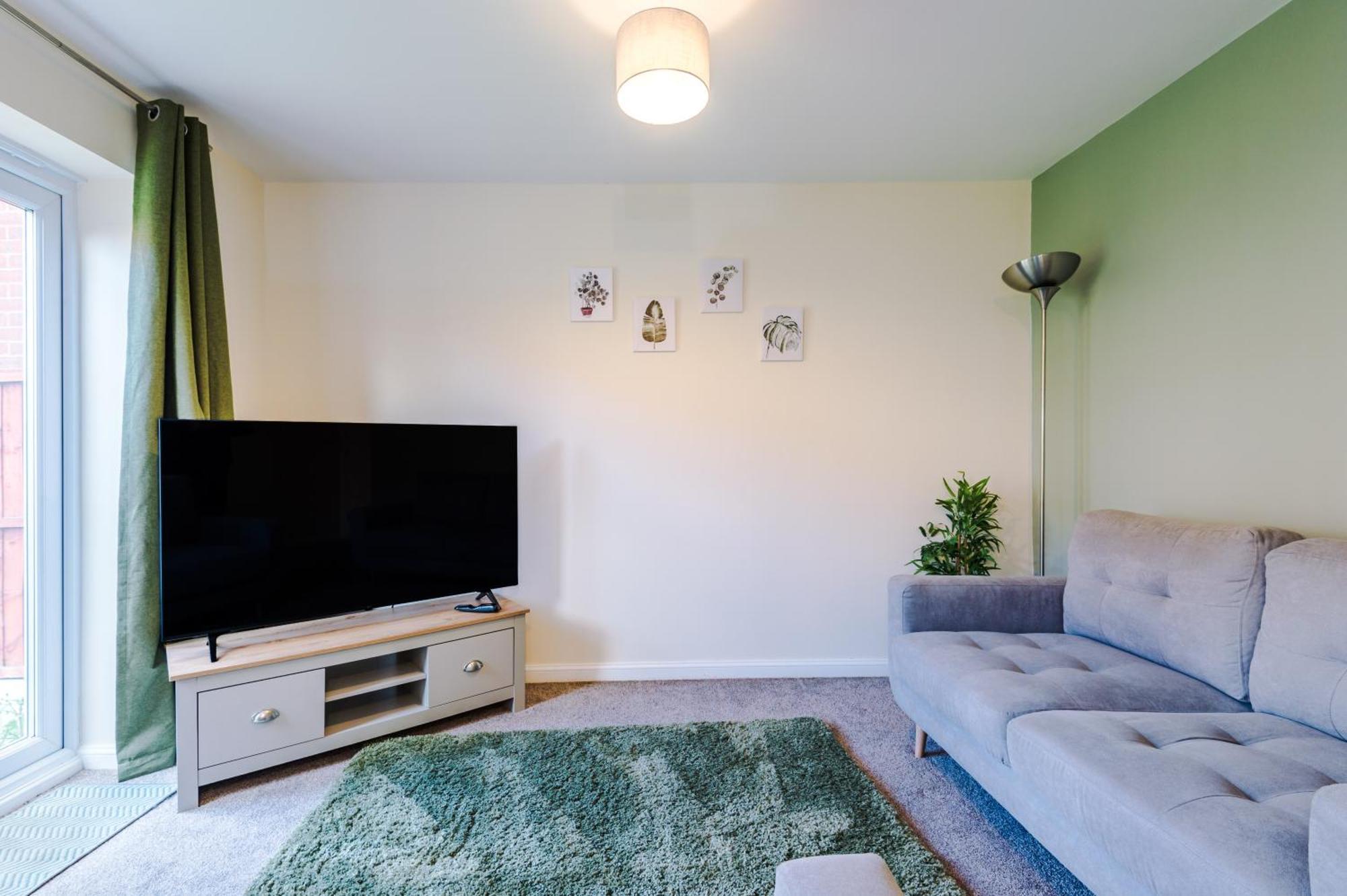 Villa Modern Semi Detached In A Quiet Location, Driveway Parking Ewloe Exterior foto